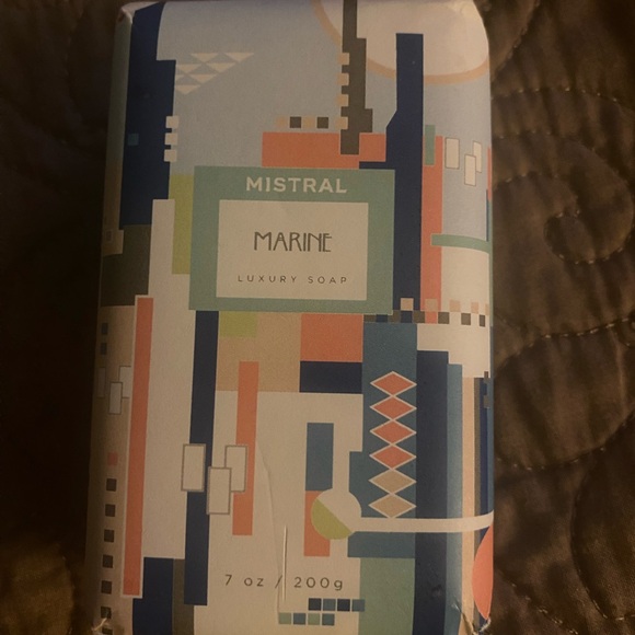 NWT Frank Lloyd Wright  tea towel & soap brand new with tags - Picture 2 of 7
